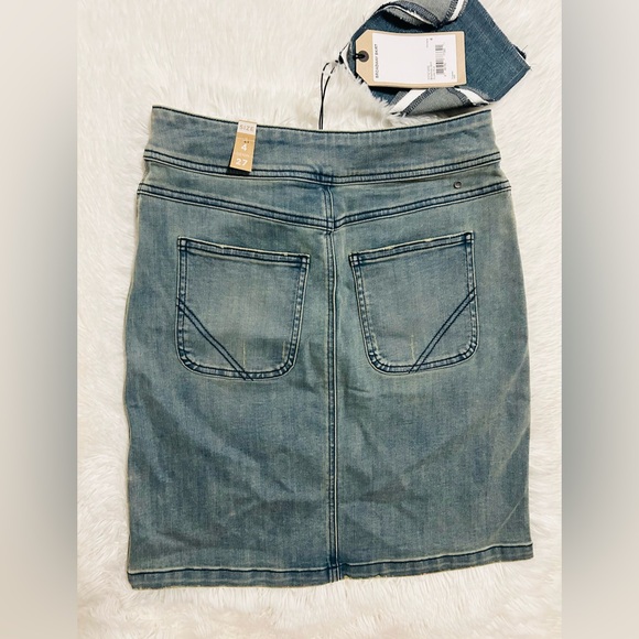 Prana Broadway Skirt - Dusted Blue - Picture 10 of 15